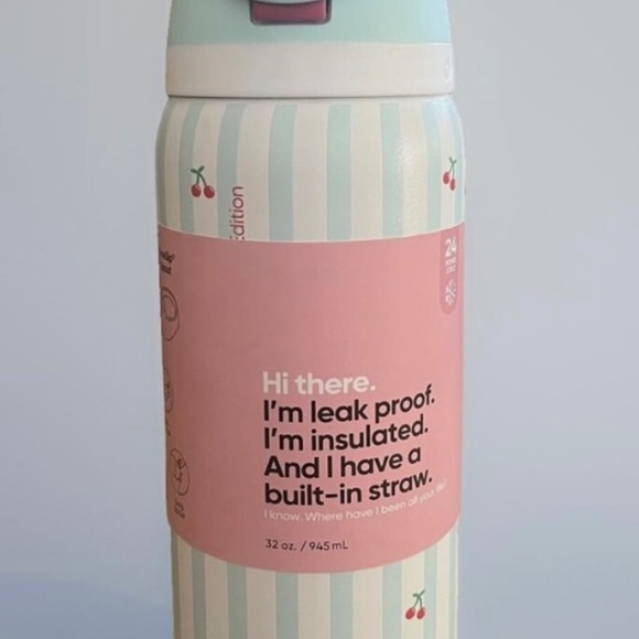 Owala Birthday Bash PILLOW FIGHT Cherry’s FreeSip Water Bottle 32oz - Picture 2 of 3